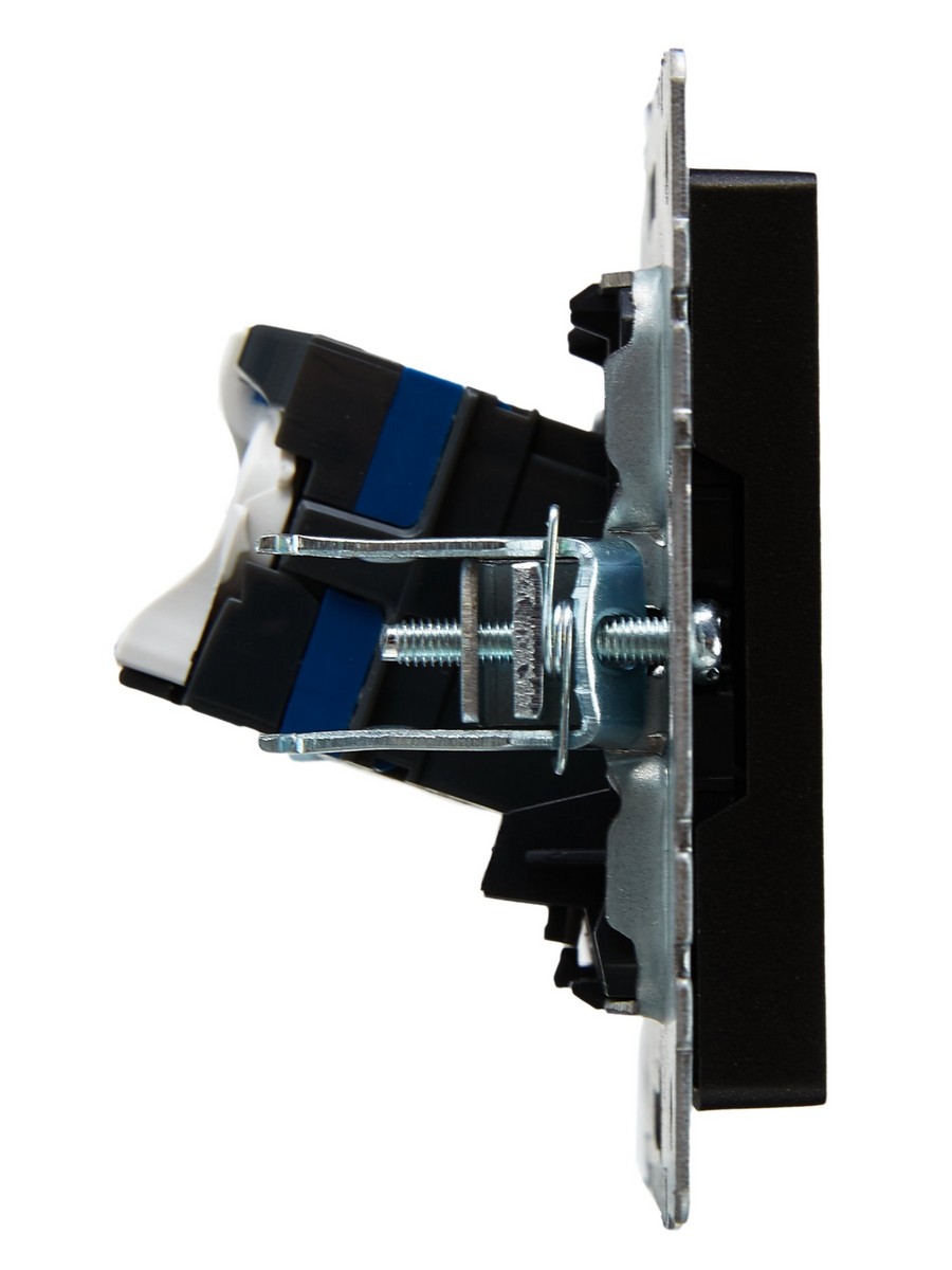 Розетка компьютерная IEK BRITE BASE Черный RJ45 кат.6 РК11-БрЧ BR-K10-2-K02