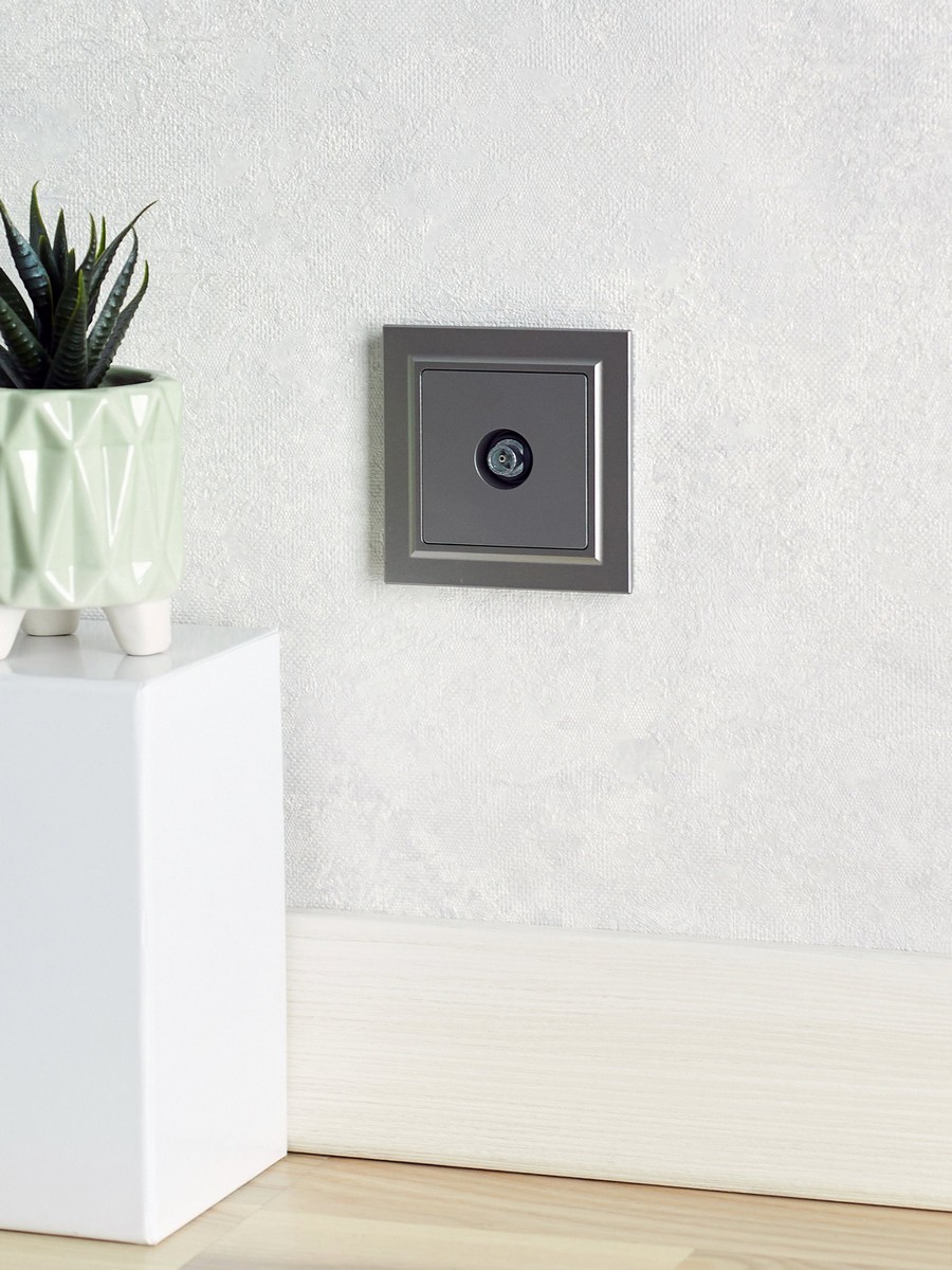 IEK Brite Сталь Розетка IEK BRITE TV оконечная РТВ11-0-БрС сталь BR-A10-O-K46