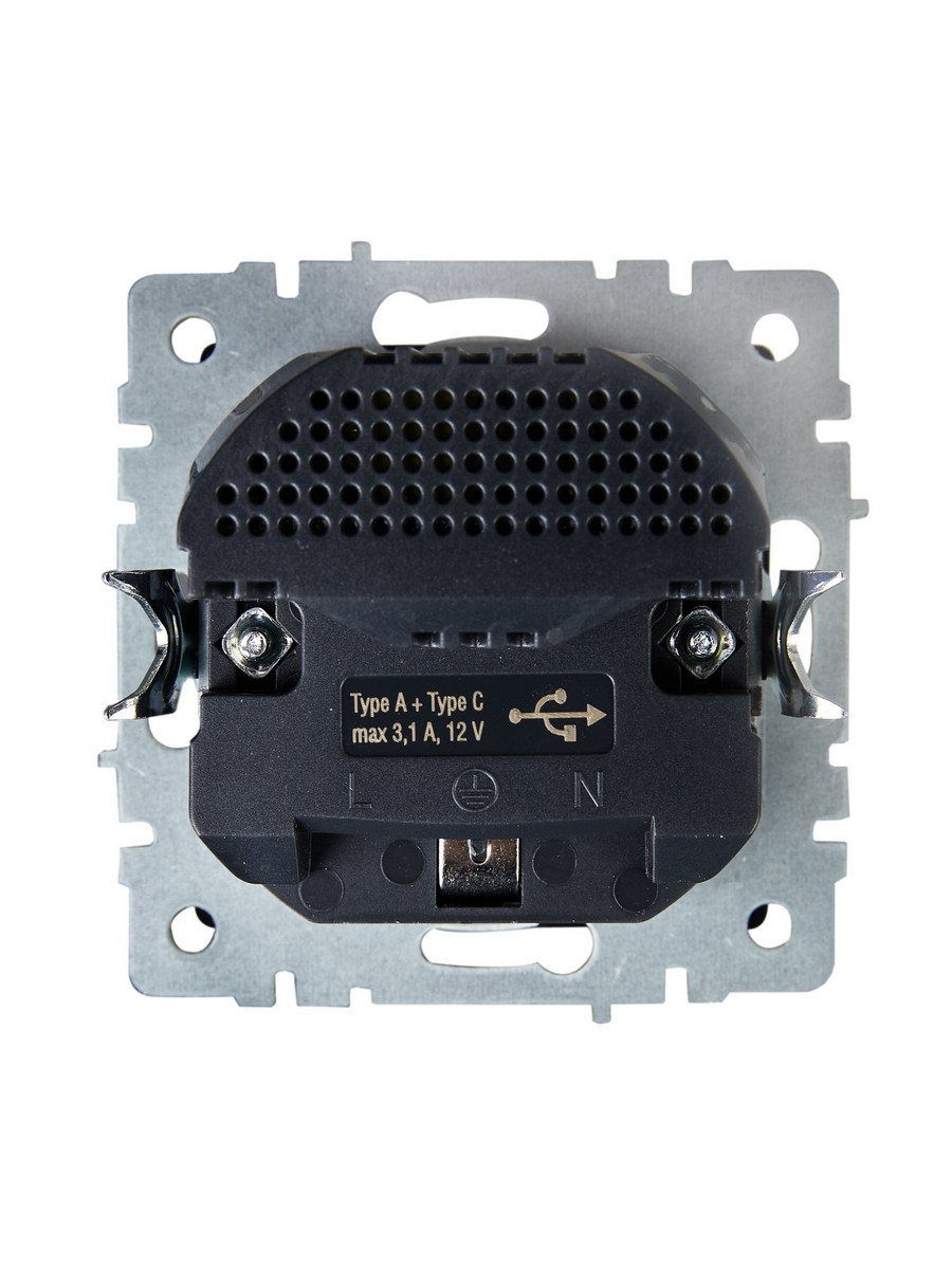 Розетка IEK BRITE с с/з и шторками 16А с USB A+C 18Вт РЮш11-1-БрШ шампань BR-R14-16-U22-018-K37