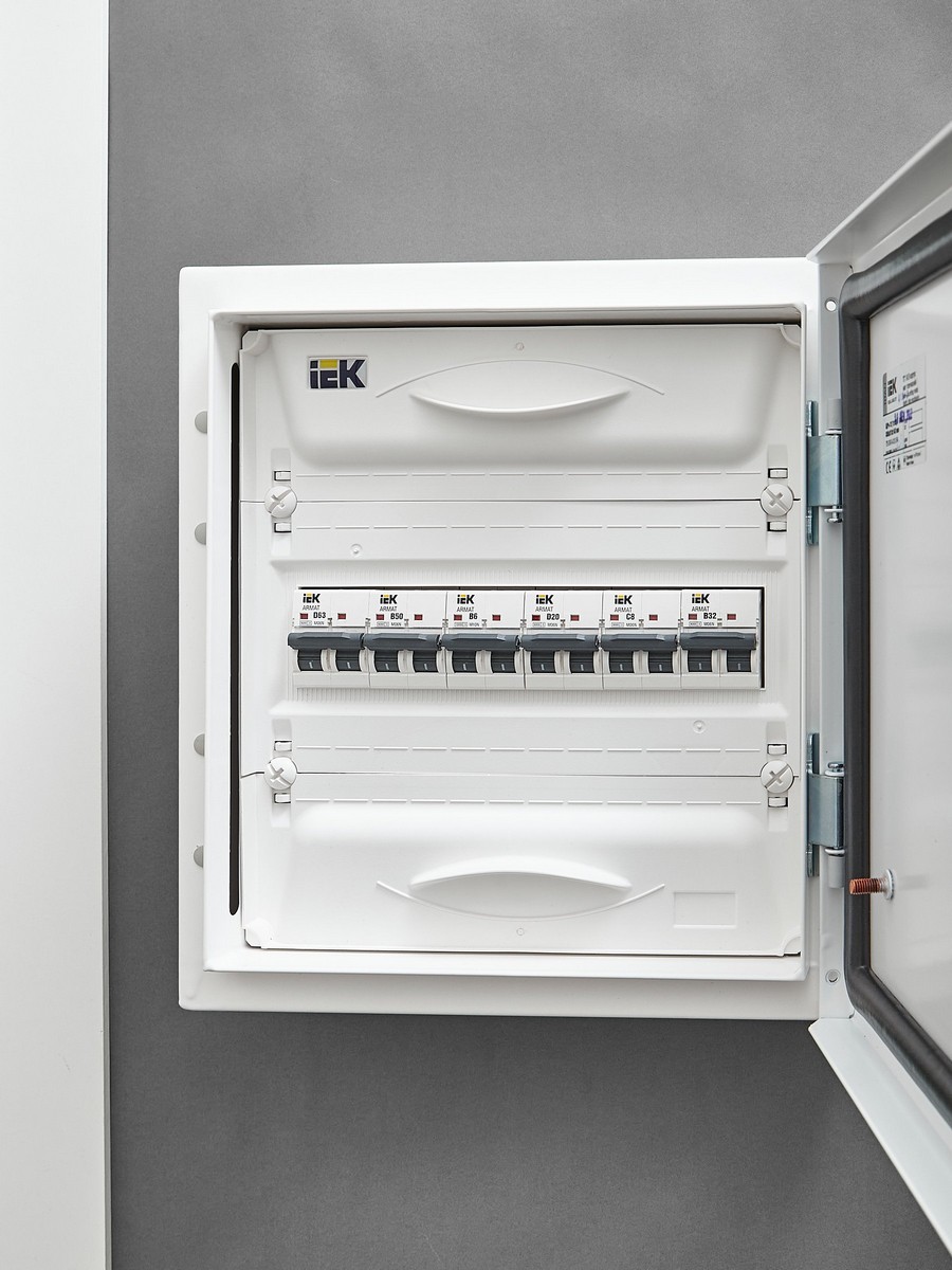 Автоматический выключатель IEK ARMAT M10N 2P B 6А AR-M10N-2-B006