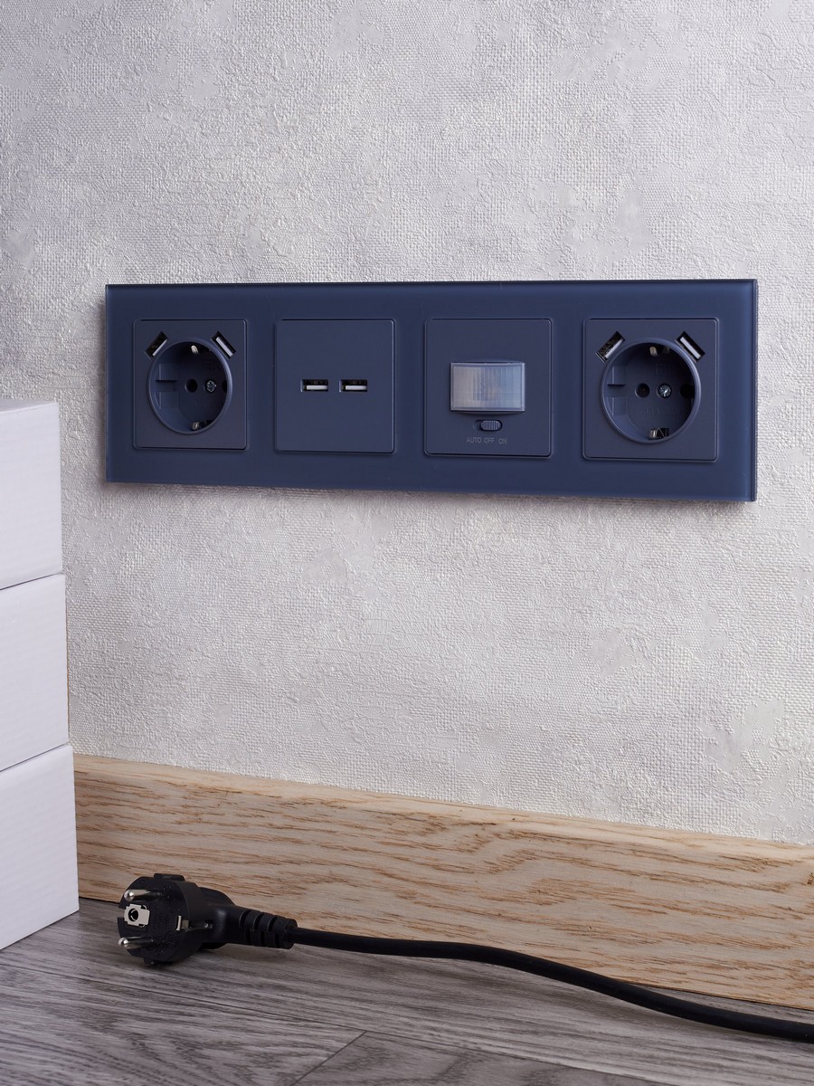 Датчик движения IEK BRITE BASE Маренго ДС10-1-БрМ BR-MS10-N-150-05-K35