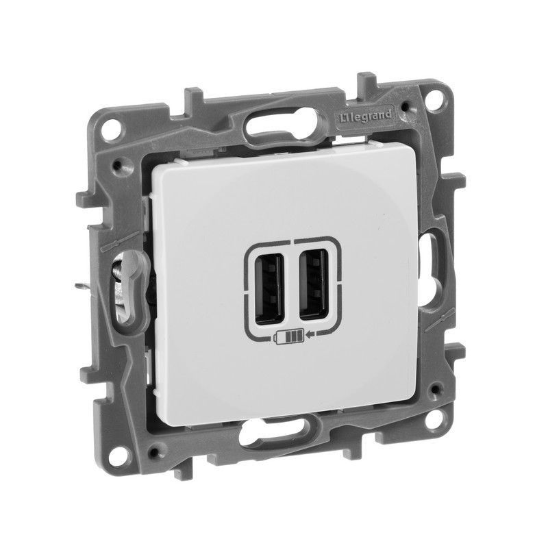 Legrand Etika Белый Розетка USB Legrand Etika белый 2-ая 240В/5В 2400мА 672294