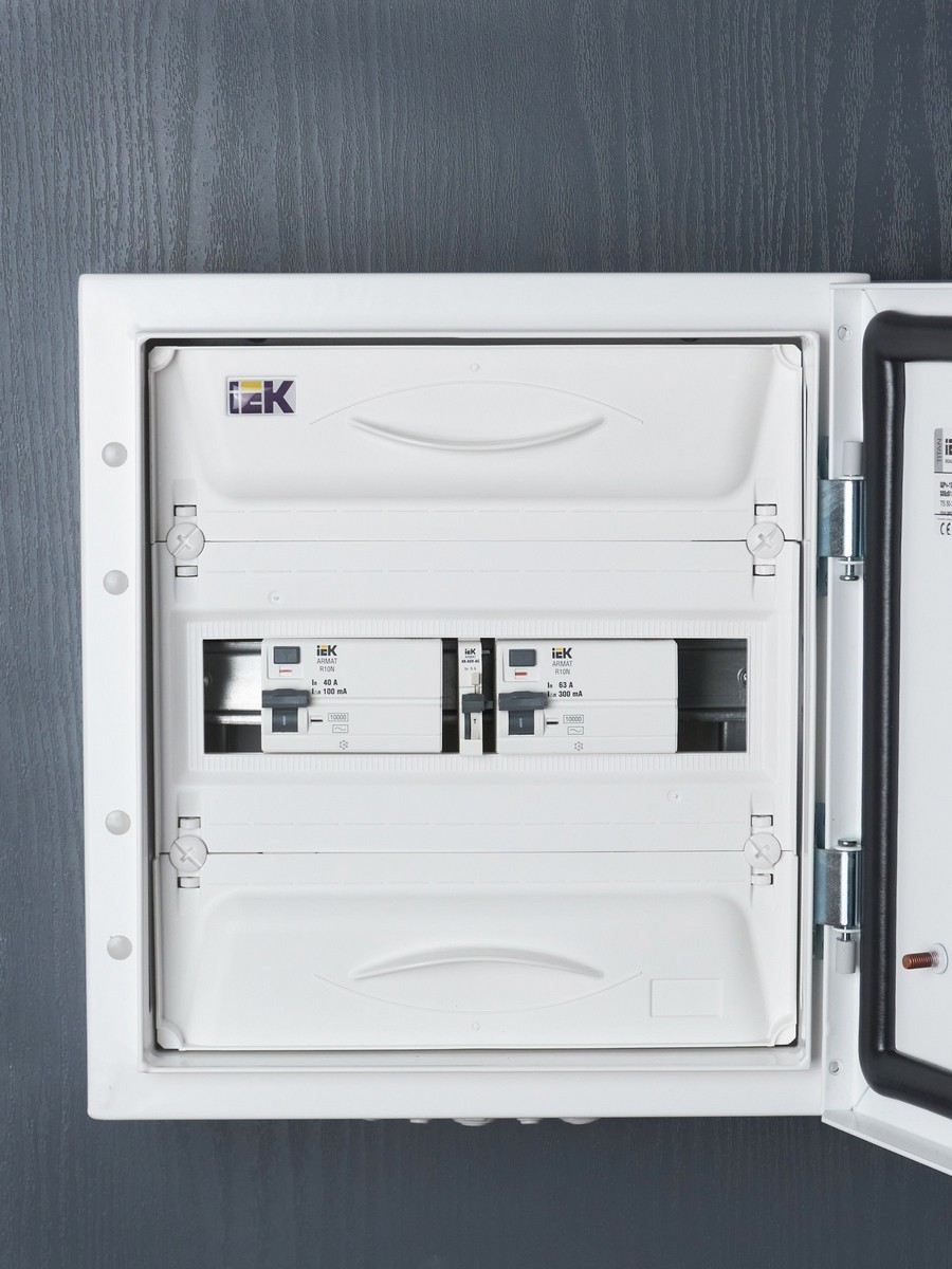 Аварийный контакт IEK ARMAT AR-AUX-AC 240...415В AR-AUX-AC-240-415
