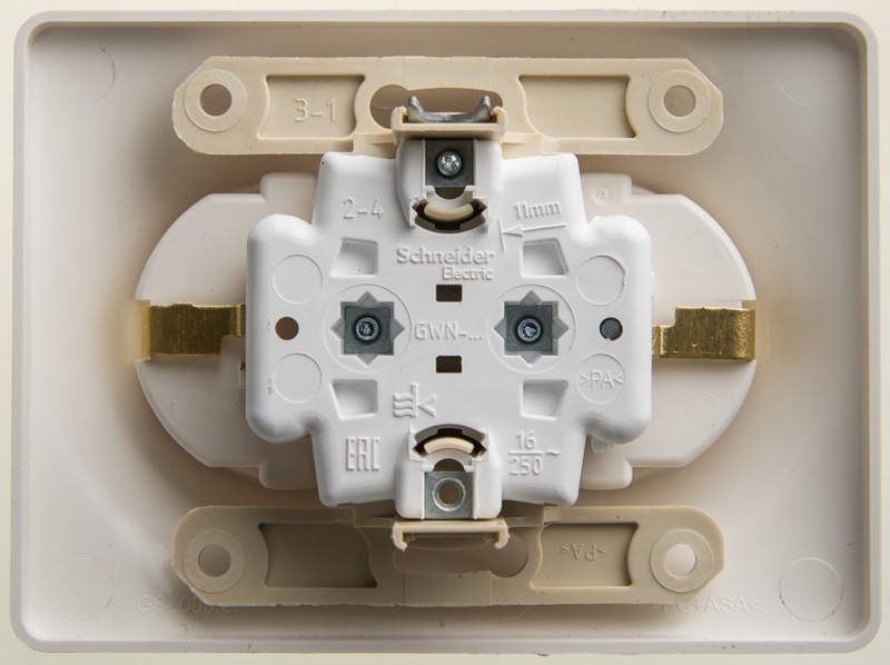 Розетка Systeme Electric Glossa Перламутр двойная с/з, 16А, в сборе GSL000624