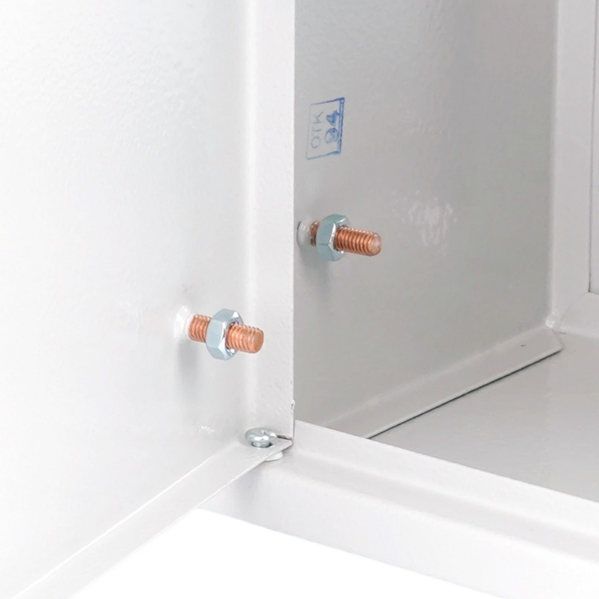 Металлические щиты и корпуса Шкаф с монтажной панелью ЩМП-03 STEKKER EBX60-2/03-31 IP31 (350*300*155) сталь ArcaMetal 50544 