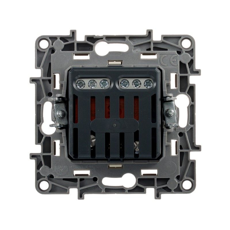 Legrand Etika Слоновая кость Термостат Legrand Etika слоновая кость д/пола 672330