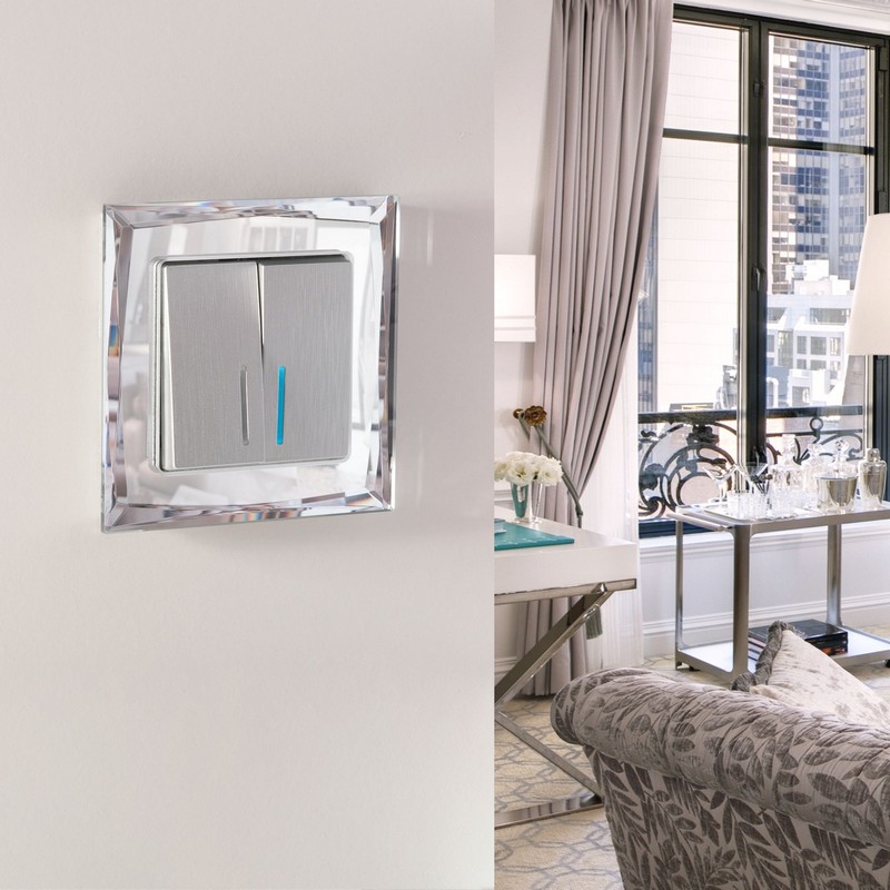 Werkel Серебряный рифленный механизмы Выключатель Werkel двухклавишный  с подсветкой (cеребряный рифленый) W1120109