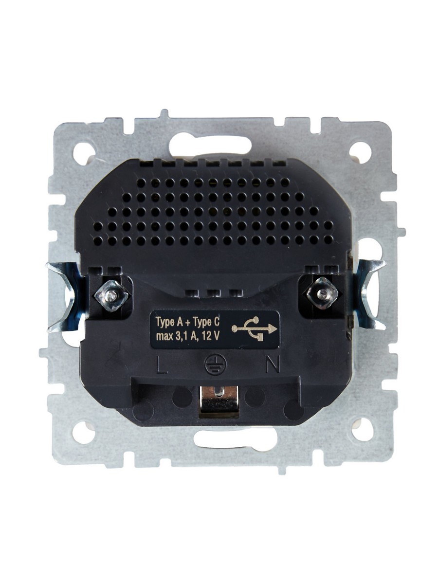 Розетка IEK BRITE с с/з и шторками 16А с USB A+C 18Вт РЮш11-1-БрКр бежевый BR-R14-16-U22-018-K10
