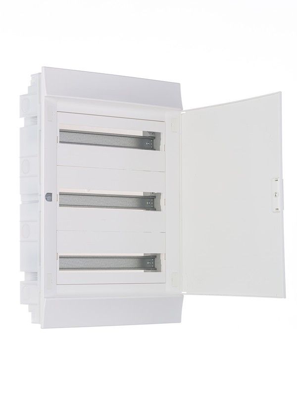 Щиты и боксы ABB Mistral41 Бокс настенный ABB Mistral41 36М непрозрачная дверь (с клемм) 3ряда 1SPE007717F9974