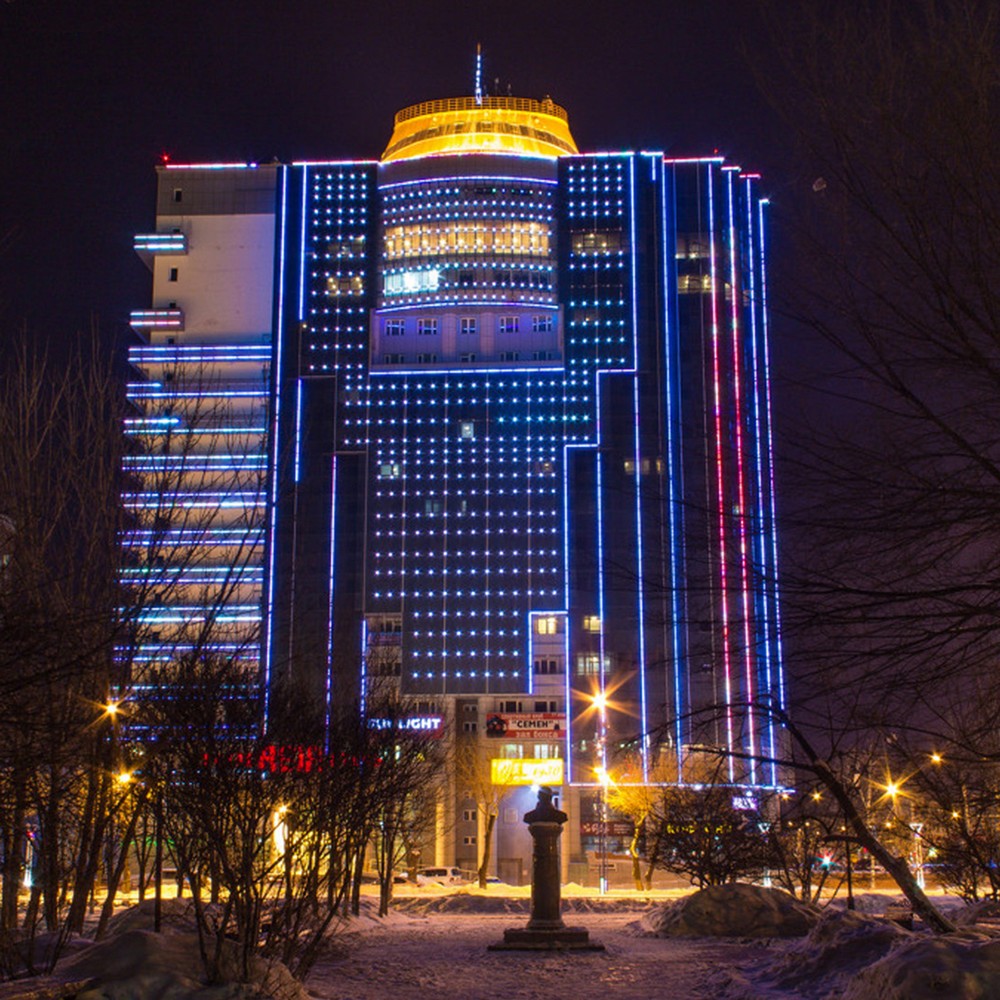 Светодиодная лента белая теплая Лента светодиодная Feron LS704 60SMD(2835)/м  4.4Вт/м 220V 2700K IP65 100 метров (цена за метр) 26244 