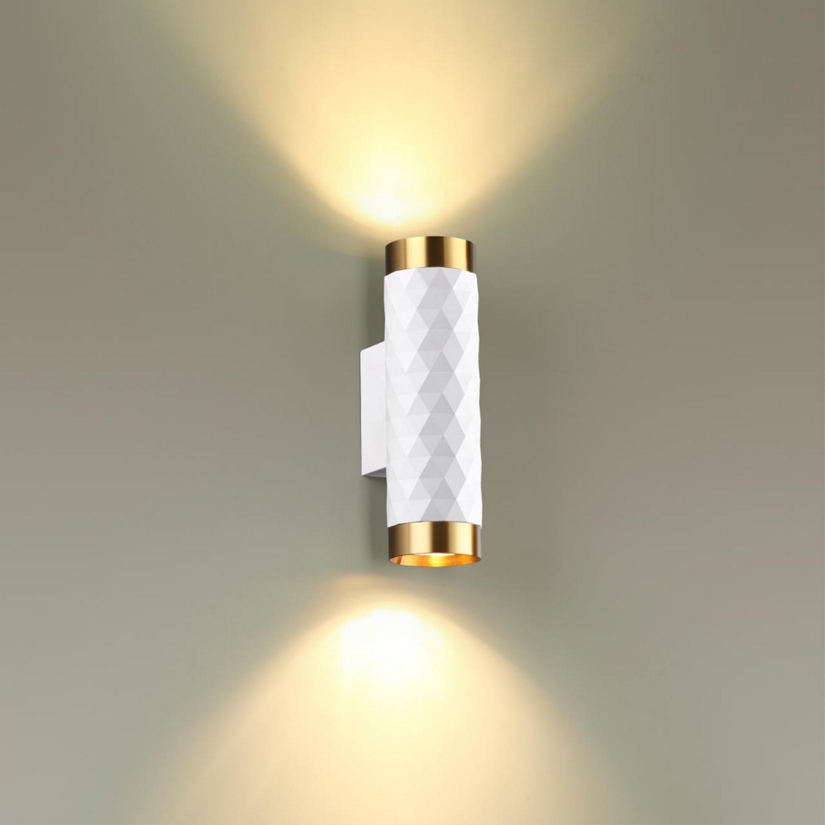 Настенный светильник ODEON LIGHT 4286/2W AD ASTRUM