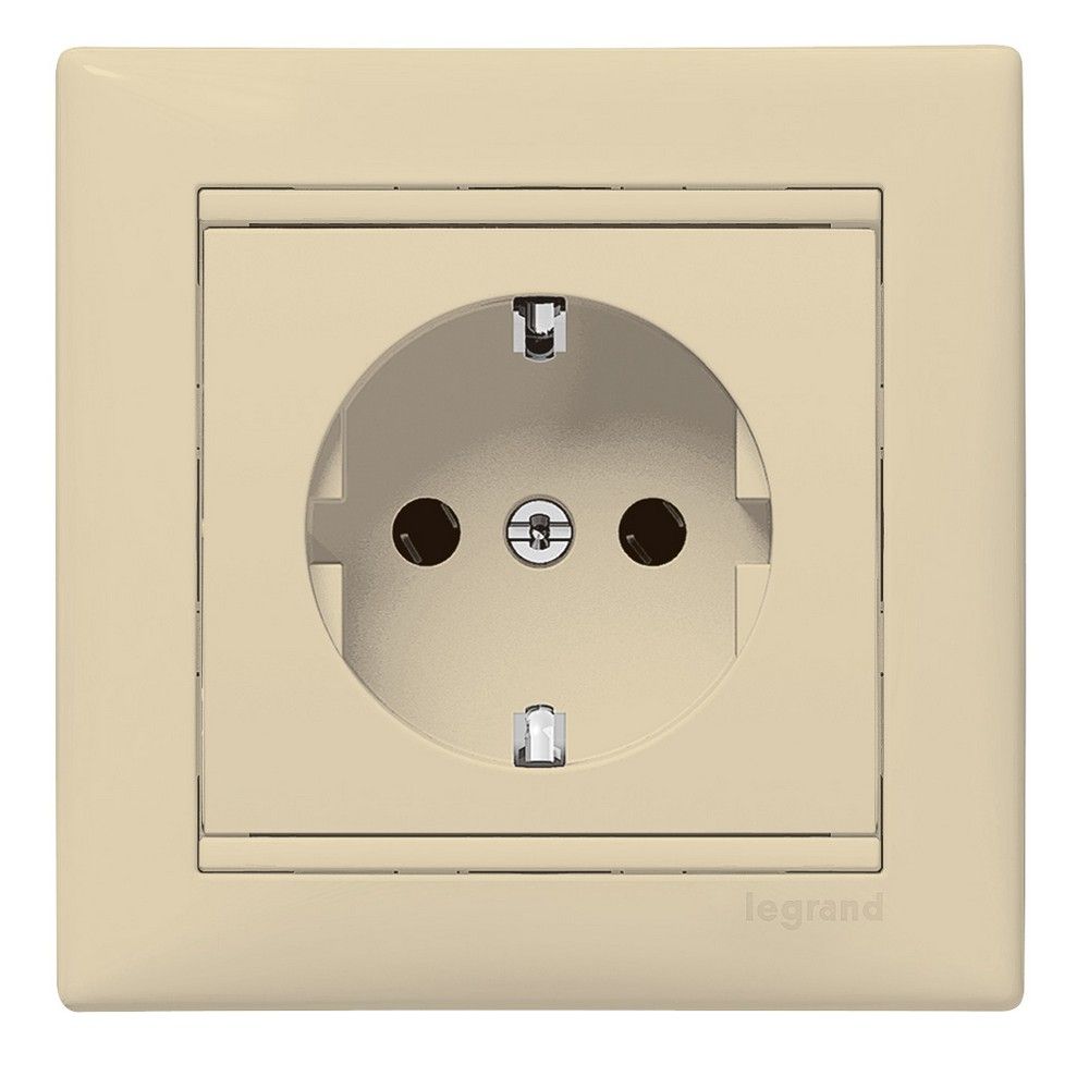 Legrand Valena Classic Кремовый Розетка Legrand Valena Крем 1-ая с/з литая 774323