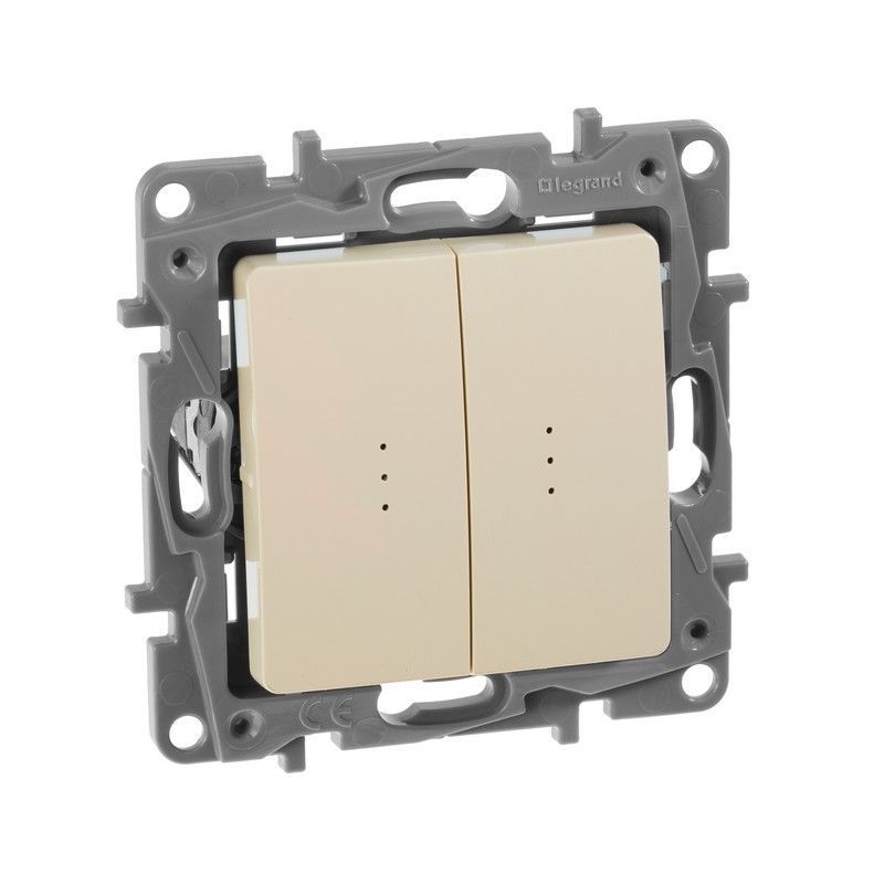 Legrand Etika Слоновая кость Переключатель Legrand Etika слоновая кость 2-клавишный с подсветкой, 10А, авт. клем 672316