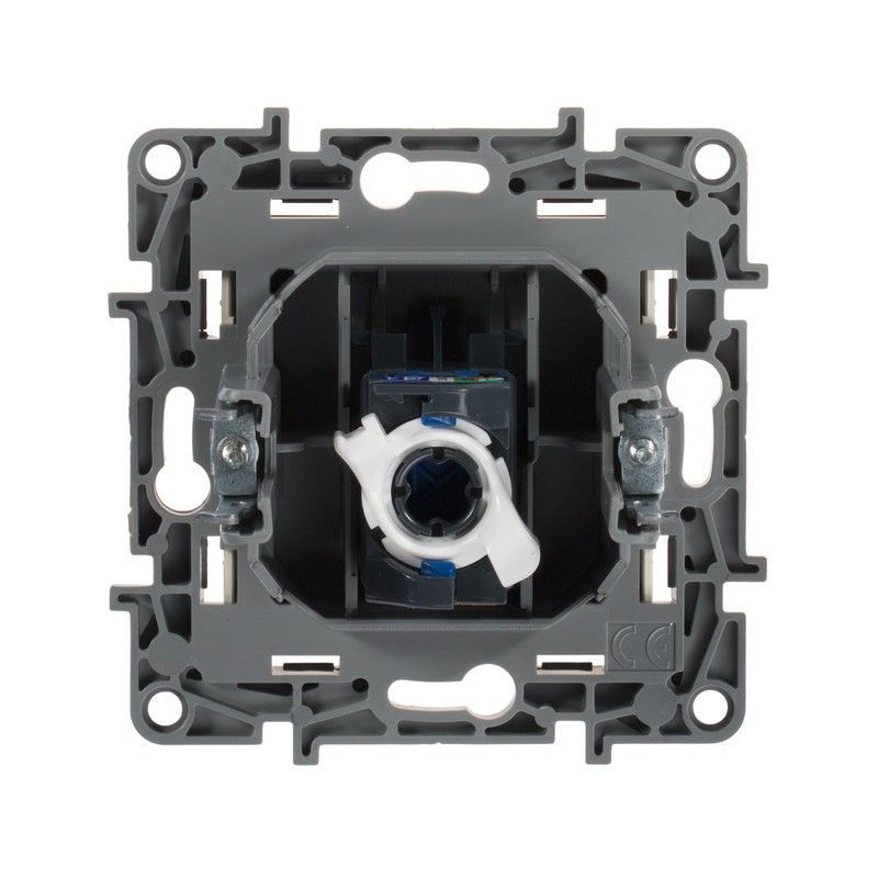 Legrand Etika Слоновая кость Розетка компьютерная Legrand Etika слоновая кость (RJ45) 5 кат. UTP 672341