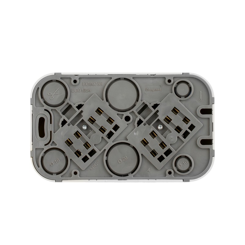 Розетка Legrand Quteo двойная без земли без шторок белая 782231 (782212)