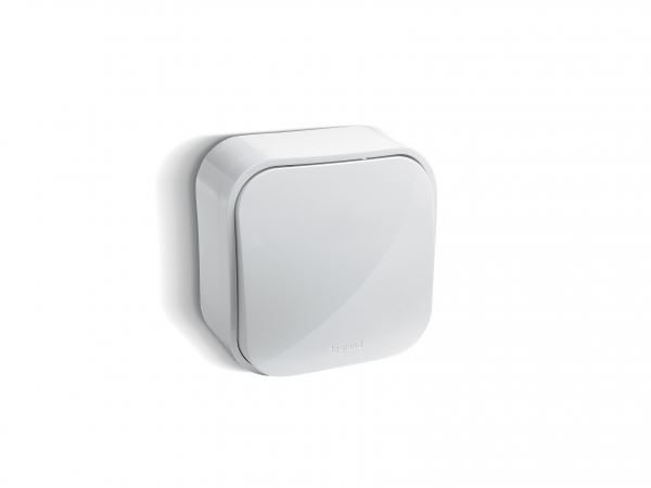 Накладные Розетки и выключатели Legrand Quteo Белый Выключатель Legrand Quteo 10A 1-клавишный белый  782200