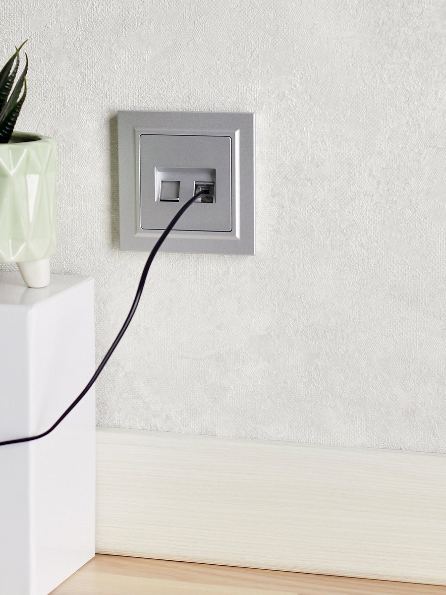 Розетка IEK BRITE двойная RJ11+RJ45 кат.5E РК/Т12-БрА алюминий BR-KT20-O-1-K47