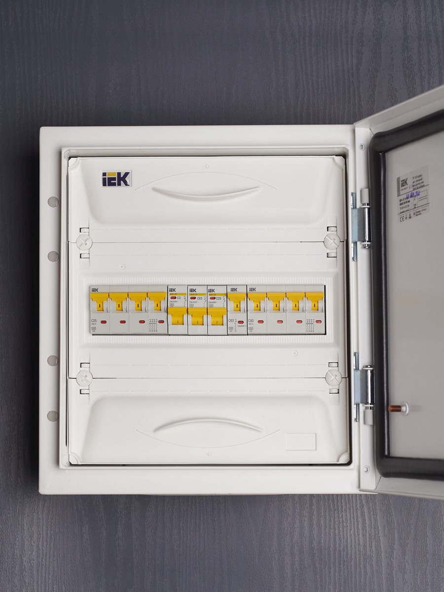 1 полюсные (однополюсные) Автоматический выключатель IEK KARAT ВА47-29 1Р 25А 4,5кА х-ка С MVA20-1-025-C 