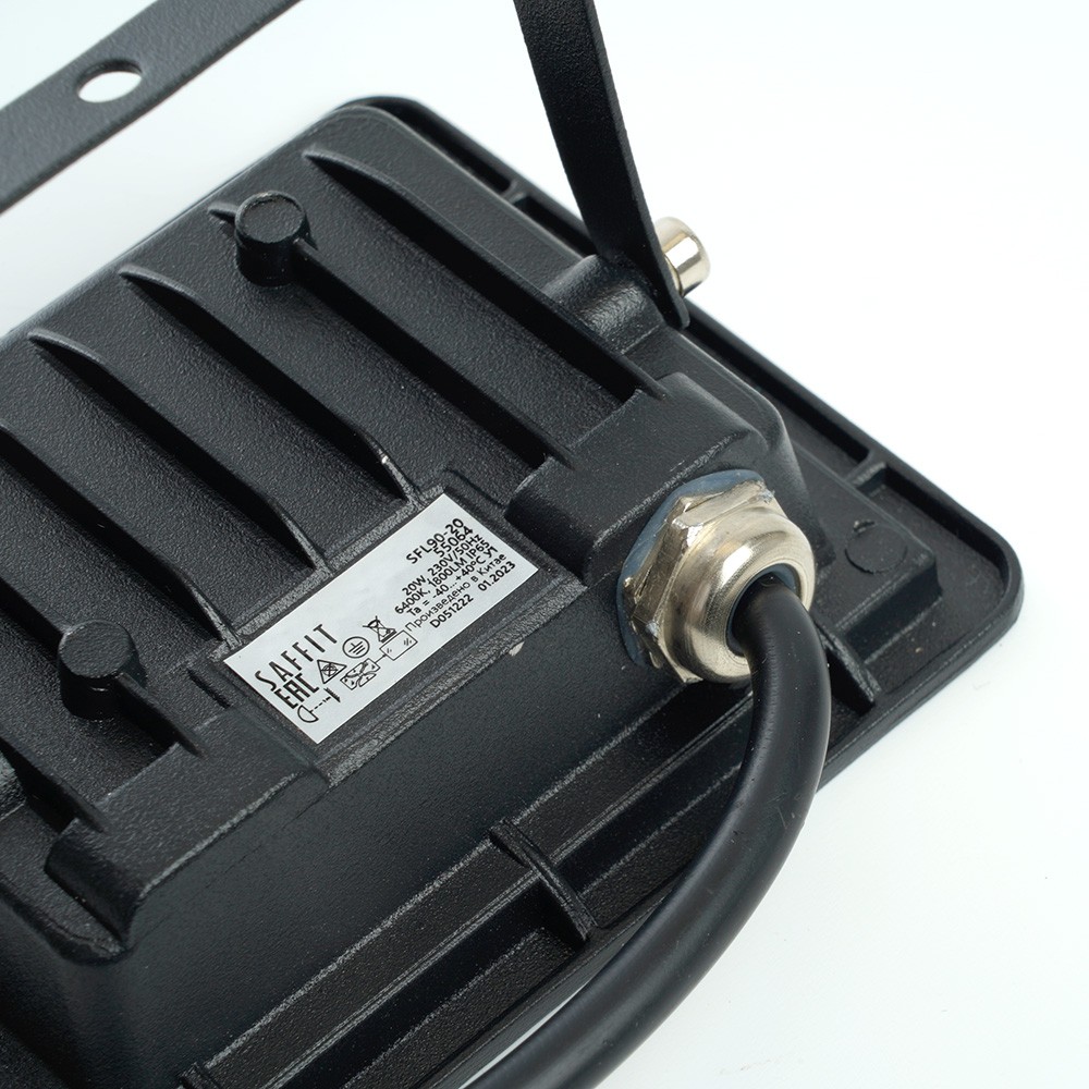 Светодиодный прожектор Saffit SFL90-20 20W Черный 6400K 55064