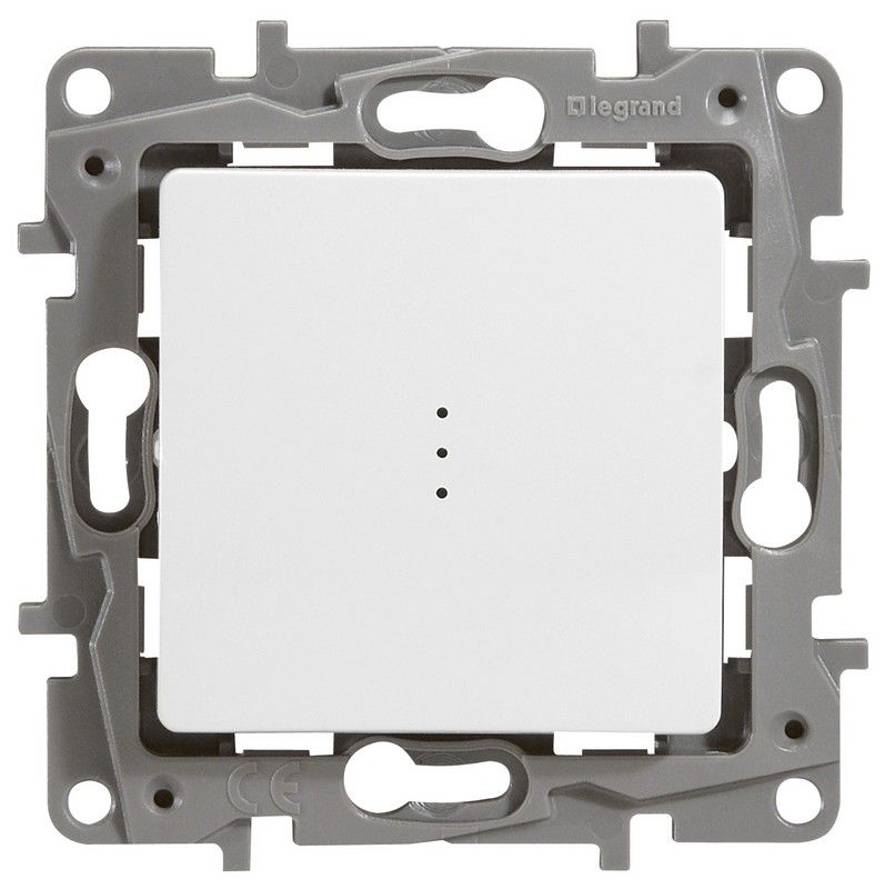 Legrand Etika Белый Переключатель Legrand Etika белый 1-клавишный с подсветкой, 10А, авт. клем 672215