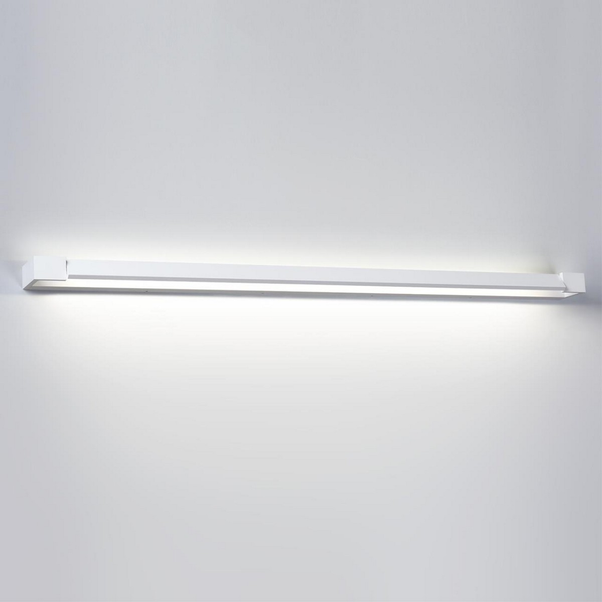 Настенный поворотный светильник ODEON LIGHT 3887/36WL ARNO
