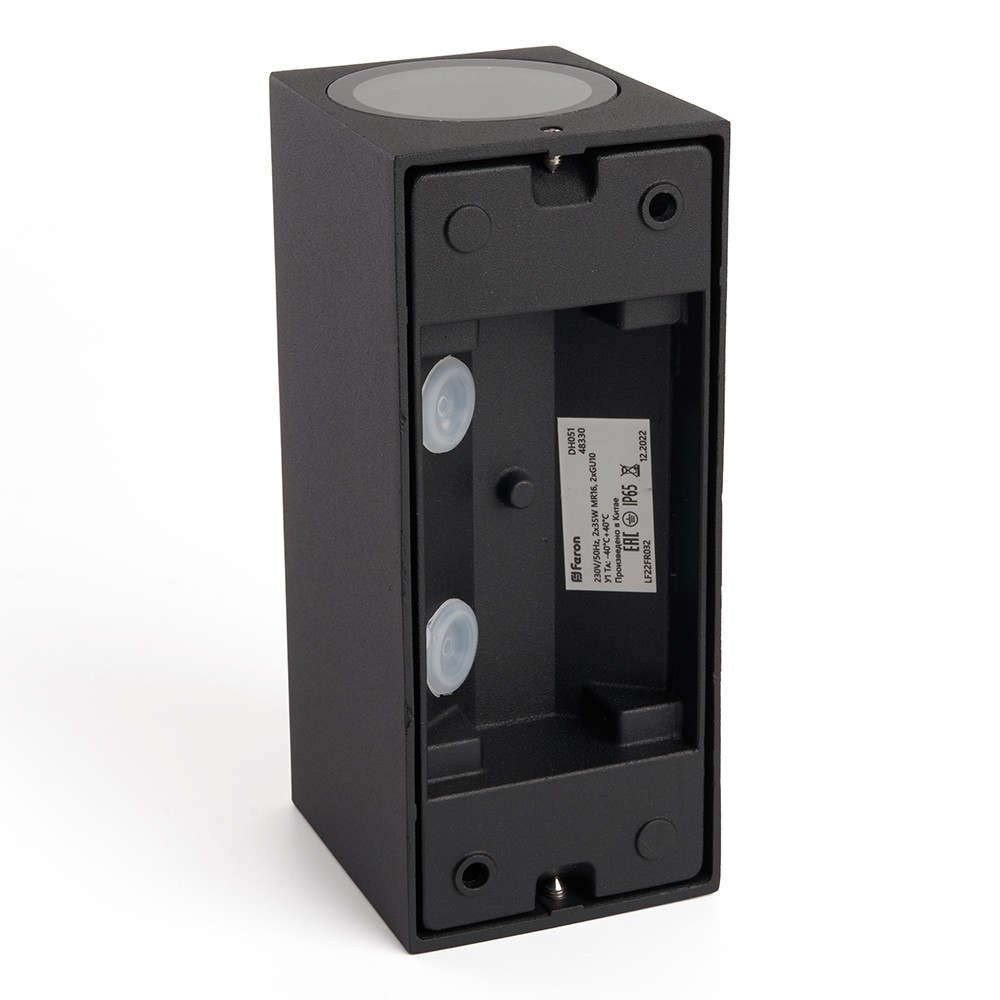 Уличные настенные светильники Светильник садово-парковый Feron DH051 на стену 2*GU10 230V черный 48330 