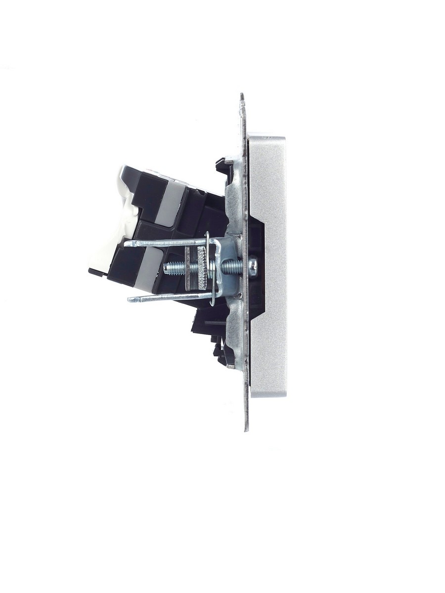 Розетка IEK BRITE компьютерная RJ45 кат.5E РК10-БрА алюминий BR-K10-1-K47