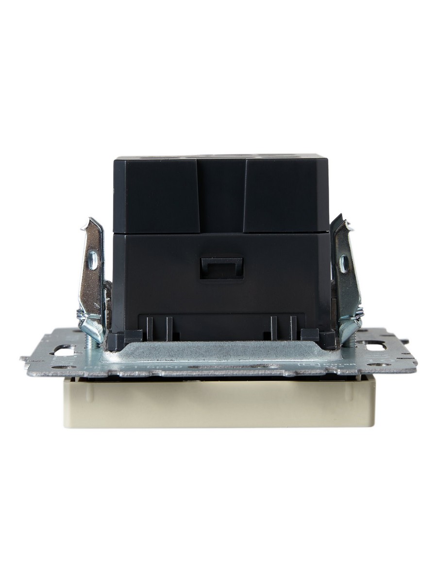 IEK Brite Бежевый Розетка IEK BRITE USB A+A 3,1А РЮ10-1-БрКр бежевый BR-U21-D31-K10