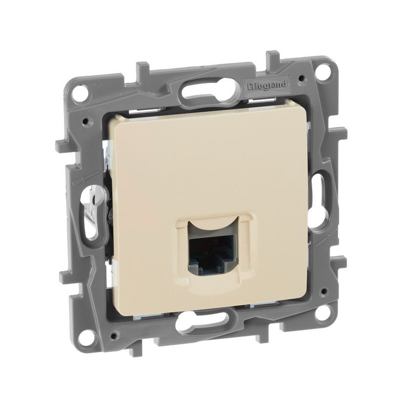 Legrand Etika Слоновая кость Розетка компьютерная Legrand Etika слоновая кость (RJ45) 5 кат. UTP 672341