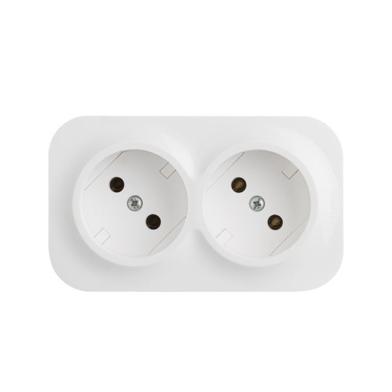 Накладные Розетки и выключатели Legrand Quteo Белый Розетка Legrand Quteo двойная без земли без шторок белая 782231 (782212)