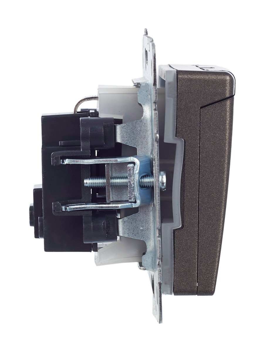Розетка IEK BRITE с/з с шторками и крышкой 16А IP44 РСбш10-3-44-БрТБ темная бронза BR-R16-16-44-K45