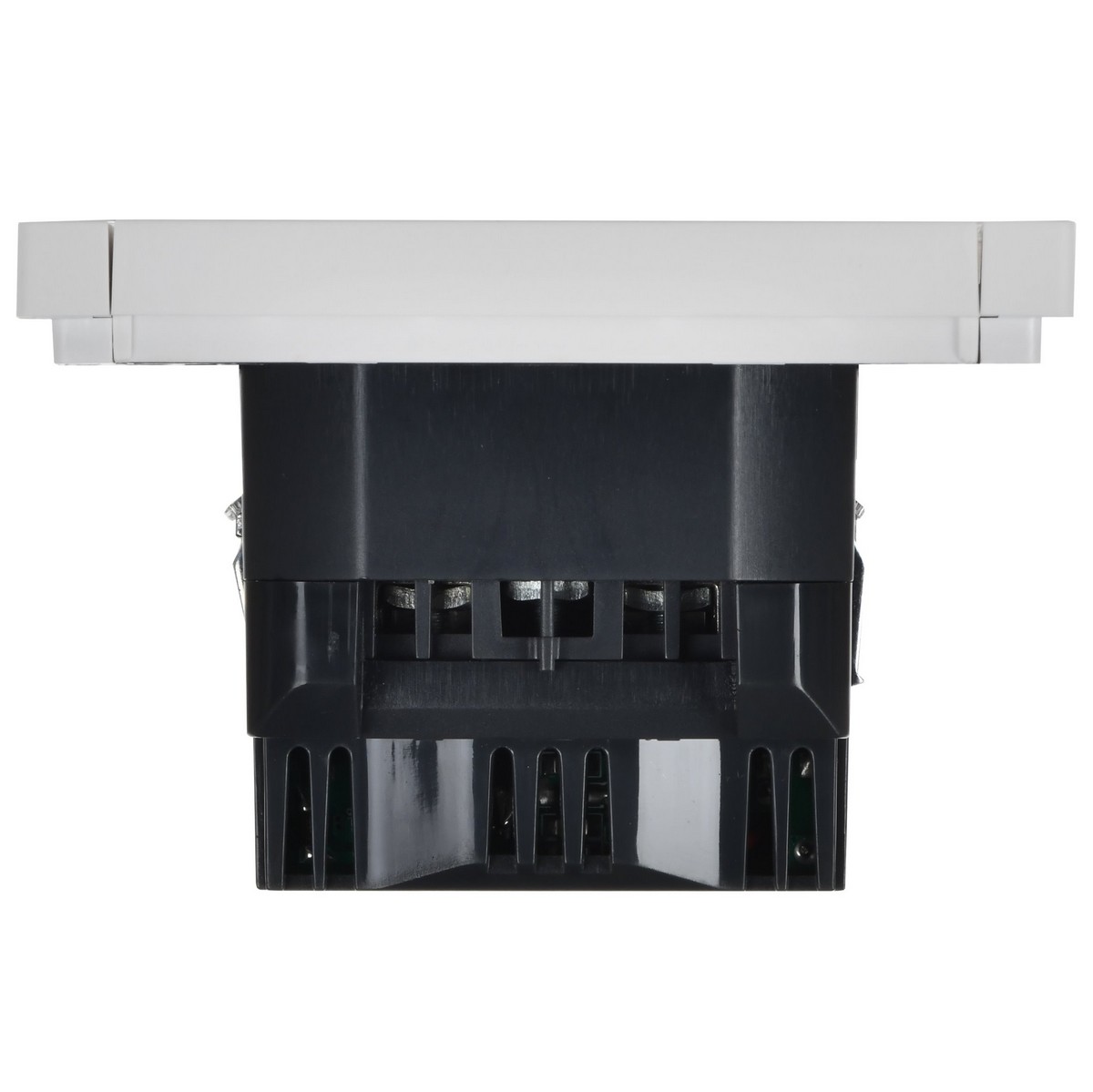 IEK FORTE&PIANO Белый Розетка IEK FORTE&PIANO Белый с/з со шт винтовое крепление 16А USB A+C 18Вт FP247