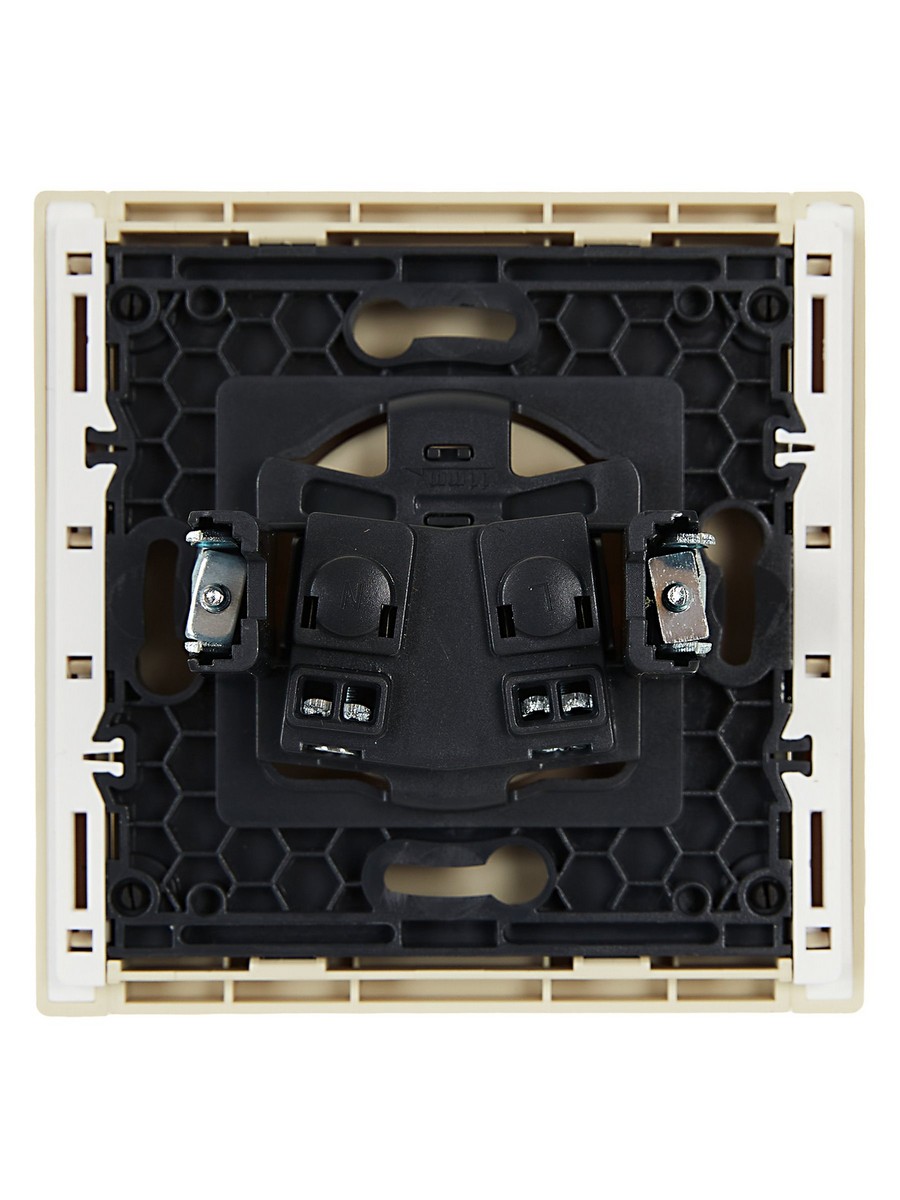 IEK FORTE&PIANO Ваниль Розетка IEK FORTE&PIANO Ваниль б/з винтовое крепление 10А FP418