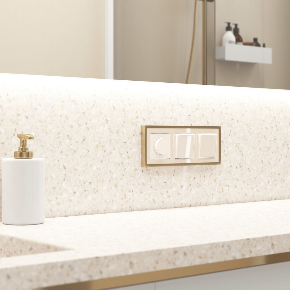 Werkel айвори акрил Розетка Werkel влагозащ. с зазем. с защит. крышкой и шторками (айвори акрил) W11712430