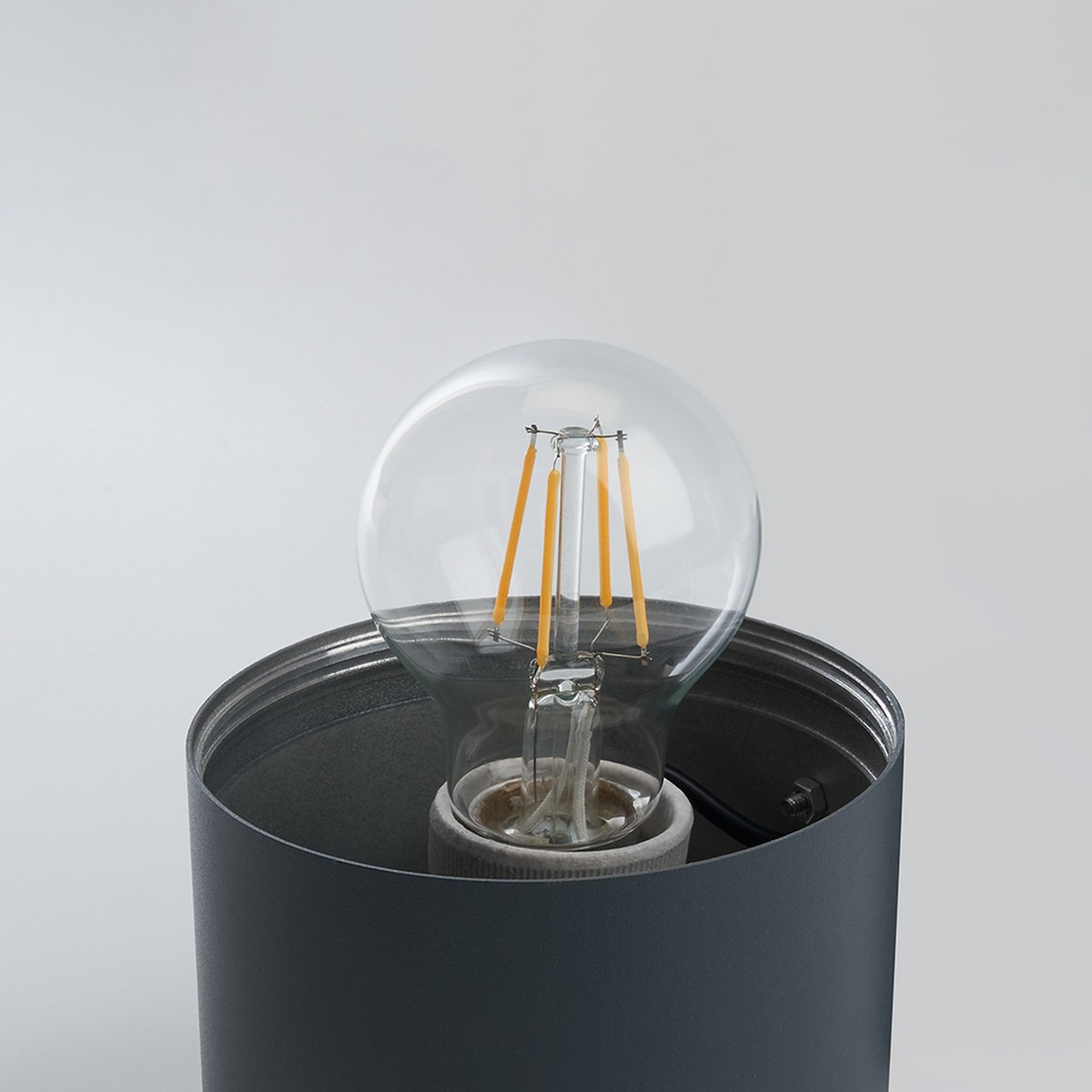 Уличные светильники на постамент Светильник садово-парковый Feron DH0800 столб  E27 230V черный 41915 