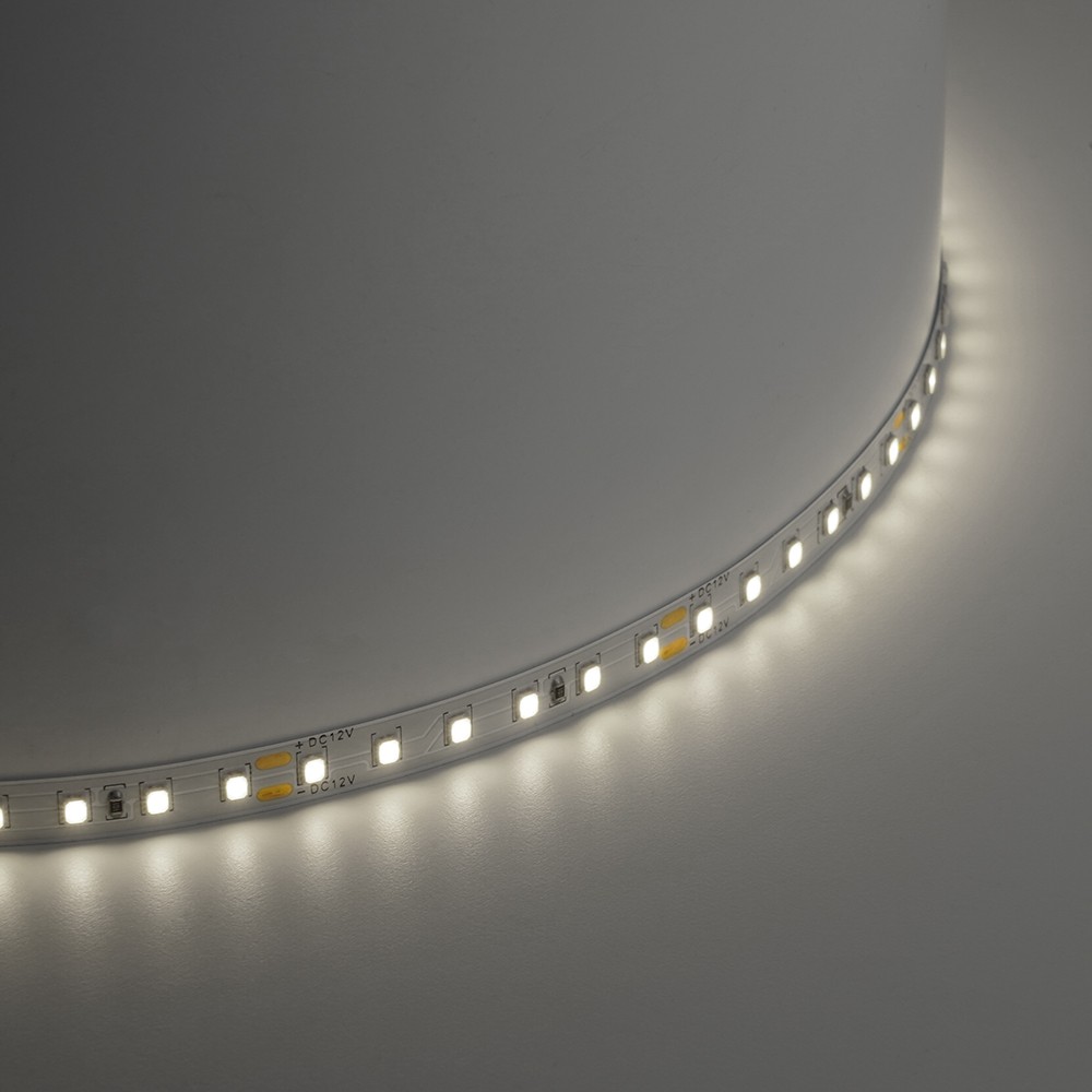 Лента светодиодная SAFFIT SST02 120SMD(2835)/м 9.6Вт/м 12V 4000К IP20 5 метров 55241
