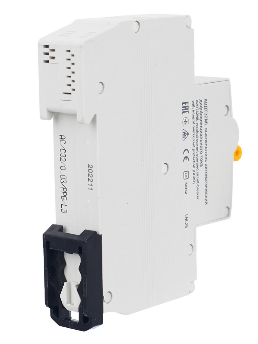 IEK Дифференциальный автоматический выключатель IEK KARAT АВДТ32МL С32 30мА KARAT MVD12-1-032-C-030 