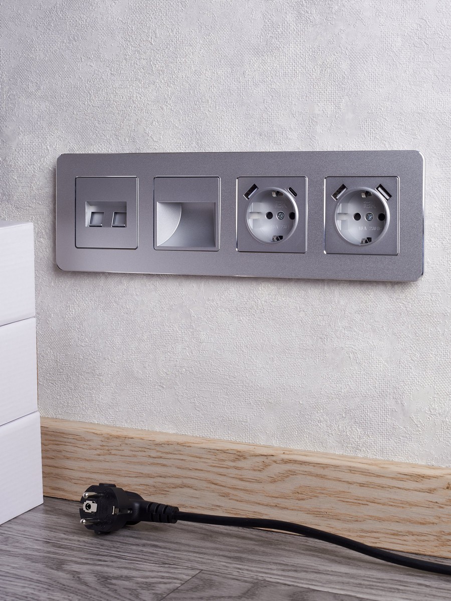 Рамка IEK BRITE DECOR Алюминий металл. скругл.угол 4-м РУ-4-1-Бр RE BR-M42-M-01-K47