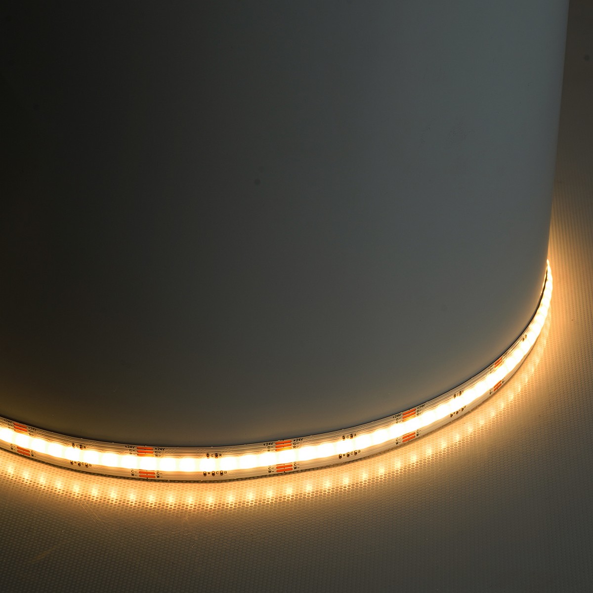 Лента светодиодная Feron COB RGBW-MIX 5 в 1 840SMD 22Вт/м 24V 5000*12*1.8 мм RGB+2300К+6500K IP20 LS538 FERON 53337